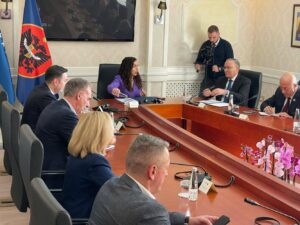 Osmani shpërndan Kuvendin, pritet shpallja e zgjedhjeve